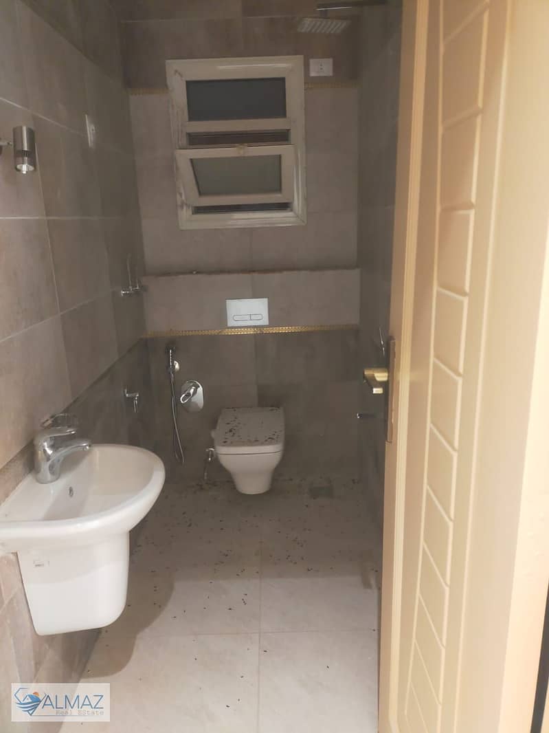 12 WhatsApp Image 2026-01-08 at 10.50. 21 AM. jpeg