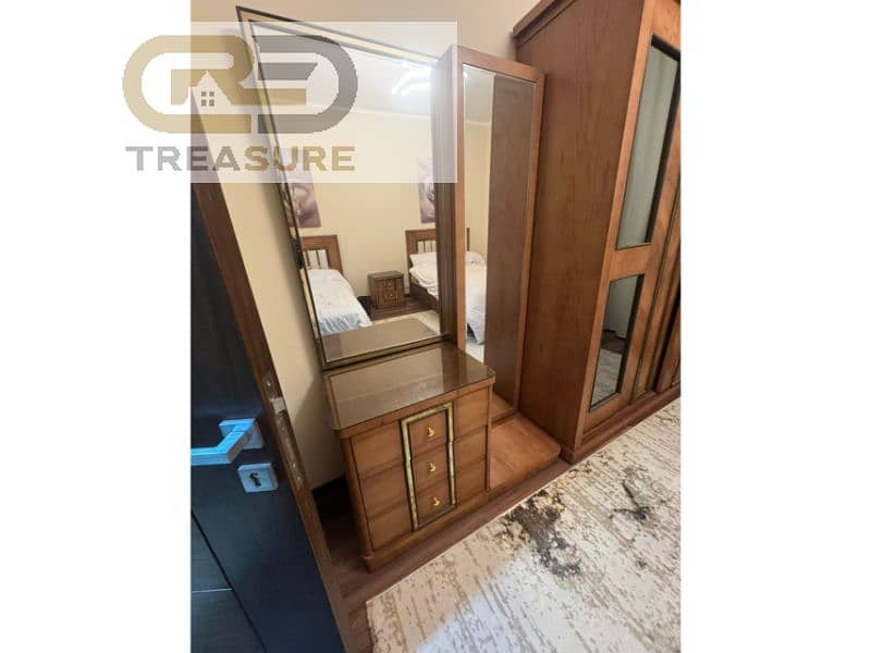 18 WhatsApp Image 2025-12-08 at 4.09. 25 PM (1). jpg