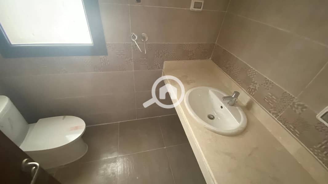 13 8cf72692-9e67-4c0b-b569-ce6a4c3a3034. jpeg