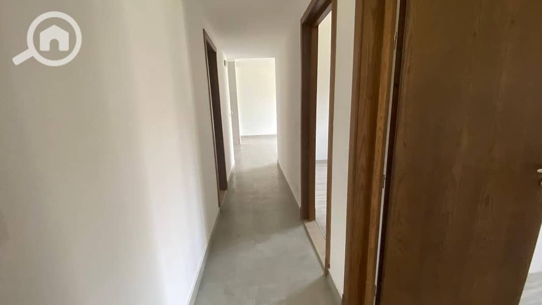 20 b3b520f1-56a2-40a4-84b2-50f523cfd35f. jpeg