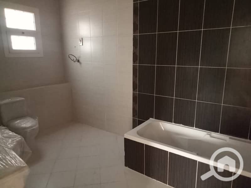 10 3ed217c1-ce52-4ae9-9750-9b4b44a45a0f. jpeg