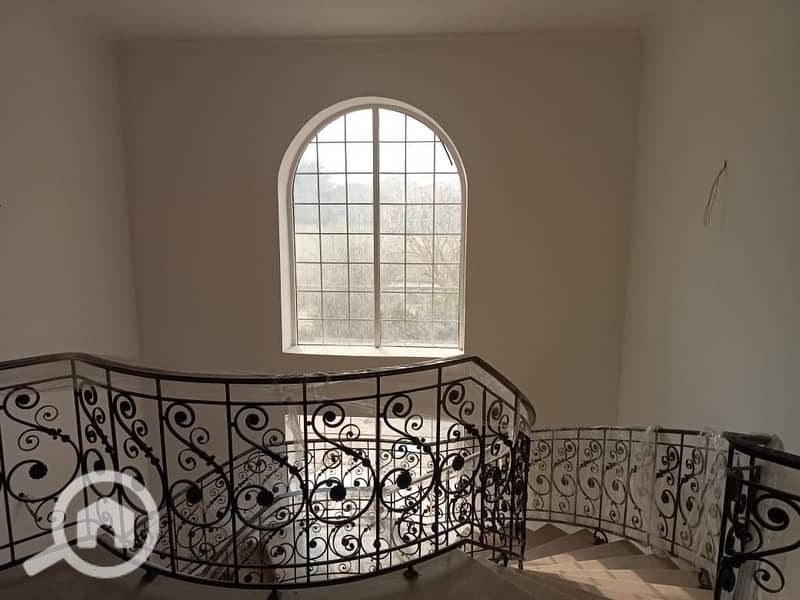 14 ad3457b3-4885-47ef-9215-6e19f86a4420. jpeg