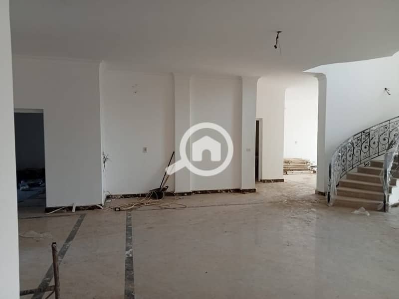 21 dfb37b89-2425-47f1-8c99-6b8711de110b. jpeg