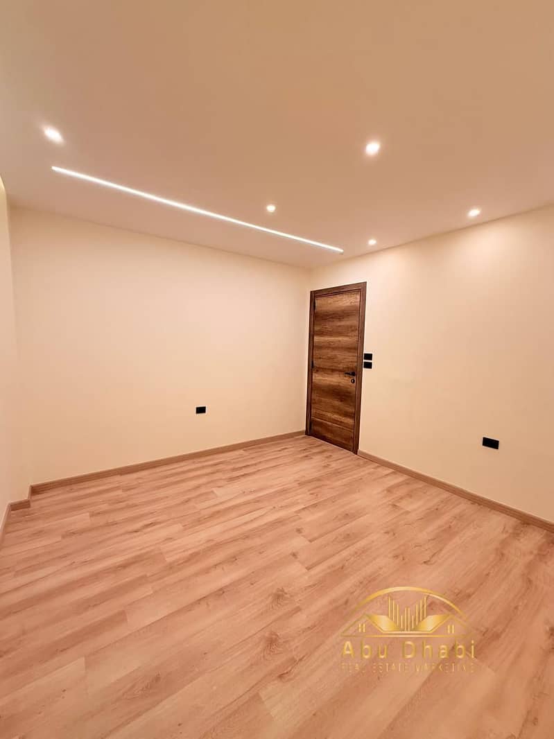 9 0d5b9ec4-39e6-4eb9-b339-e88d339f9cee. jpg