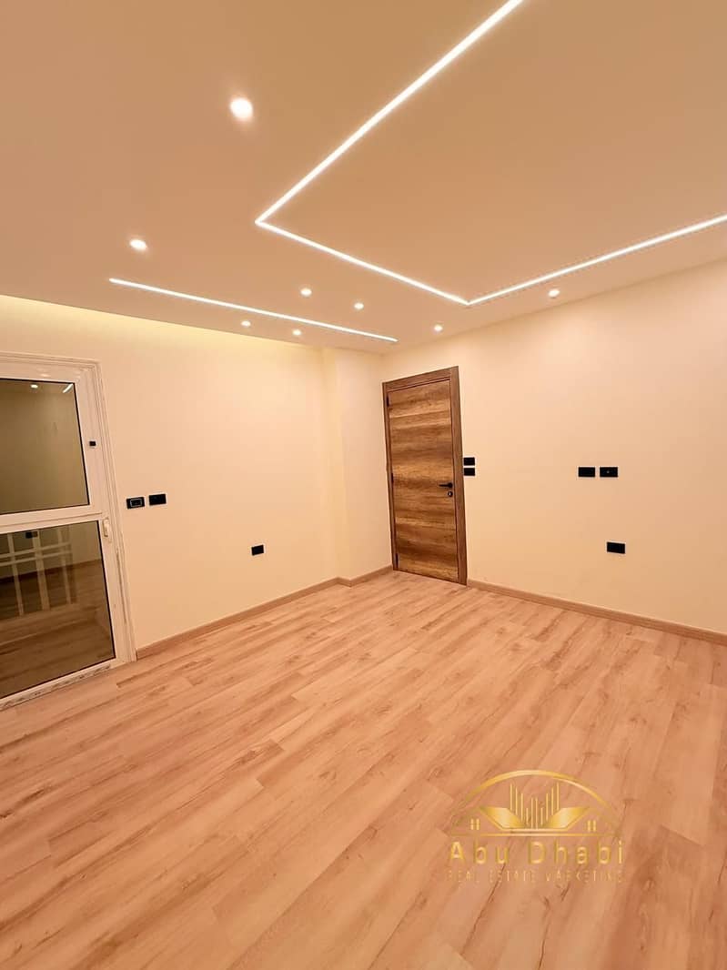 11 2f50fd89-6d3d-44d8-b4e5-e41909ca5db3. jpg