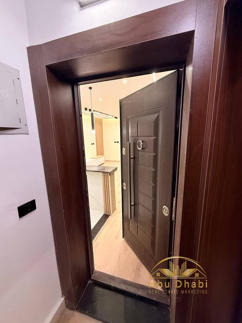 15 c25ddd76-f921-4ddb-bdd9-a7e396668abb. jpg