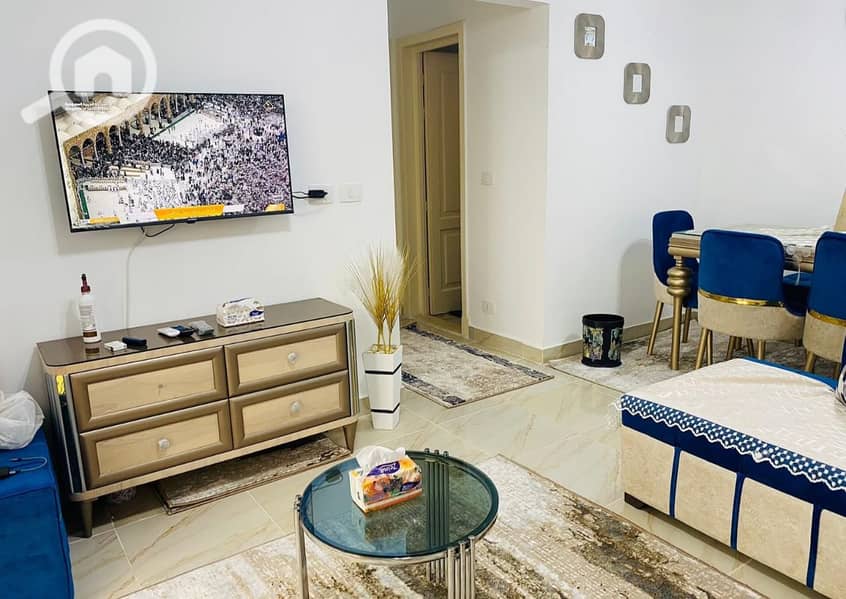 10 b99f7dd3-e963-4b84-b130-6f223231620a. jpg