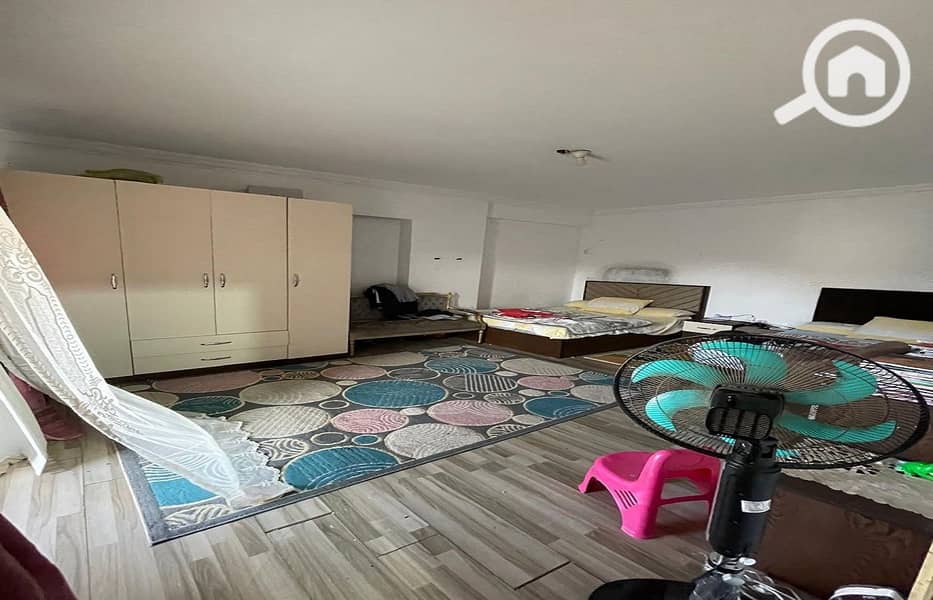 6 7b6c5df9-d1f4-47d4-a4ae-80a14df0e6a6. jpg