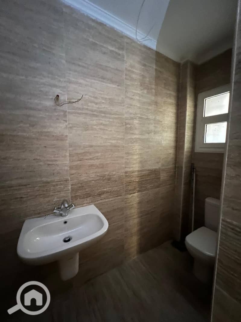 7 53a076fb-87af-4db9-80a2-daf2ef6e0e06. jpeg