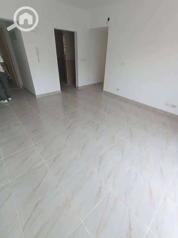 2 8d6d1ddd-f97b-4556-a92d-96f40e2e3f2d. jpg