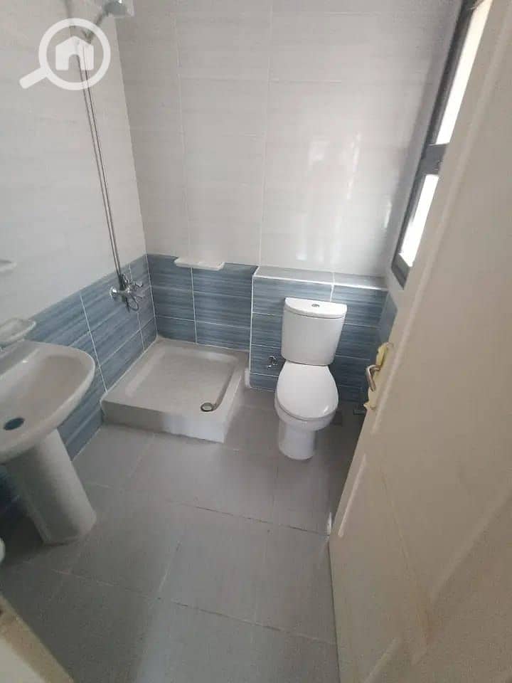 7 eecf4f6d-17cb-4b38-b034-8cc58ba12981. jpg