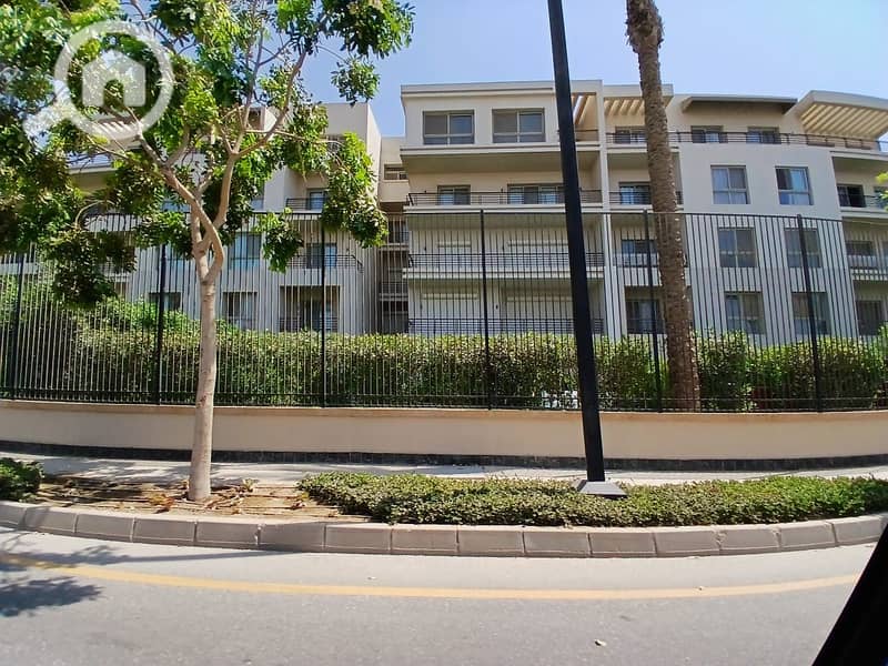 2 e4dd1a74-4869-49b0-917d-ca9ffc746412. jpg