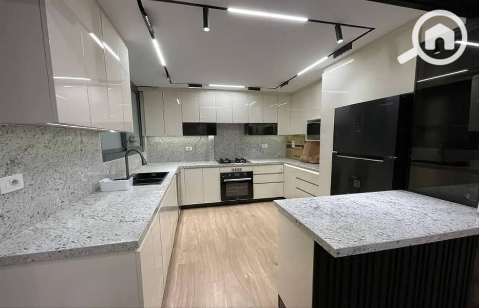 2 7059180-6c522o_1400x900. jpg