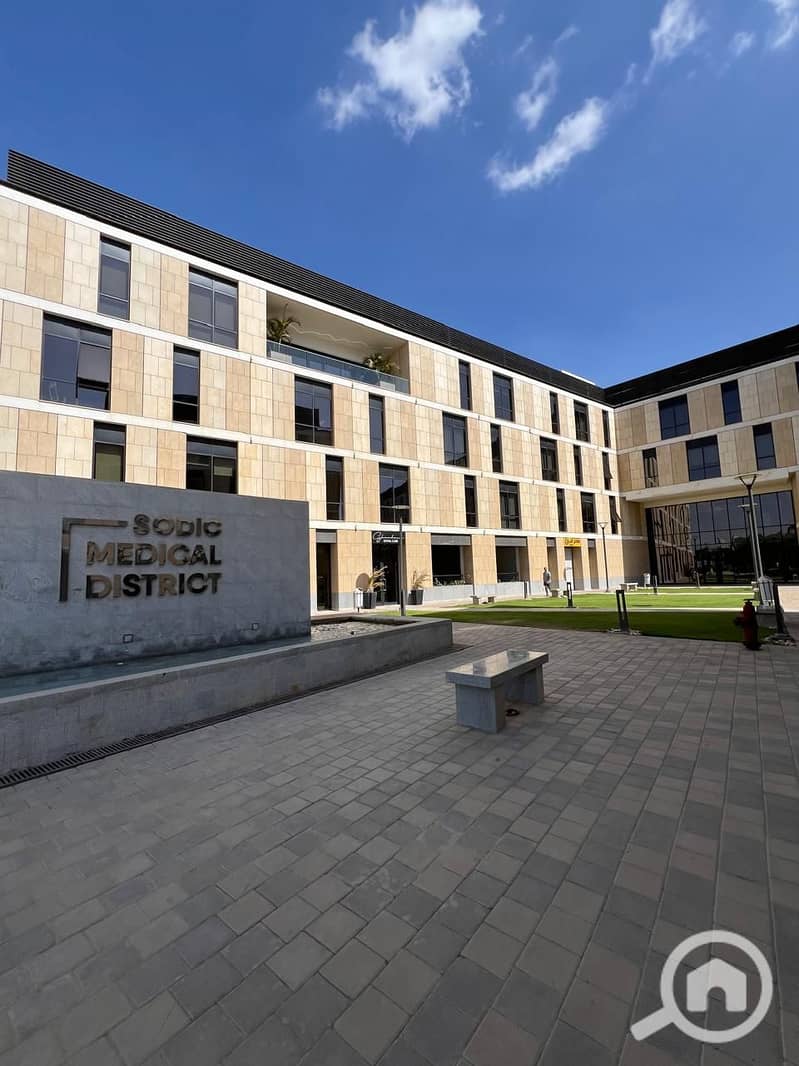 2 812dc933-a5e8-47af-9981-c08f0fffddd5. jpg