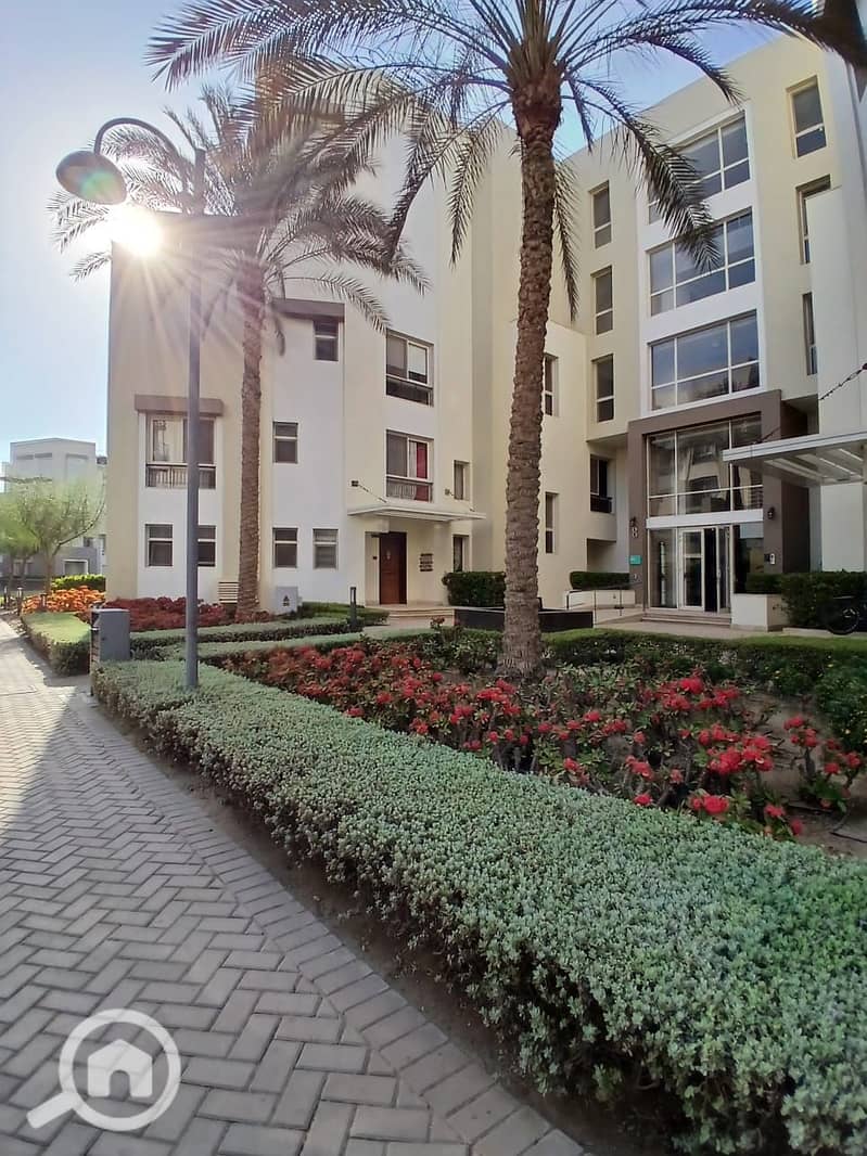 8 73df9b96-35a5-4e2c-9cc0-ddec622ec4b4. jpg