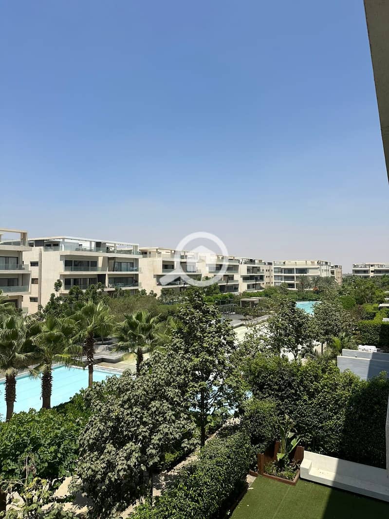 2 bdfcb00b-1e0f-4905-929b-badd6d6646fc. jpg