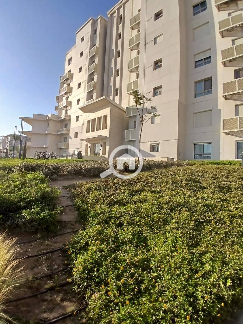 8 26a4c4e5-7c57-4ada-b3ea-02346d815497. jpg