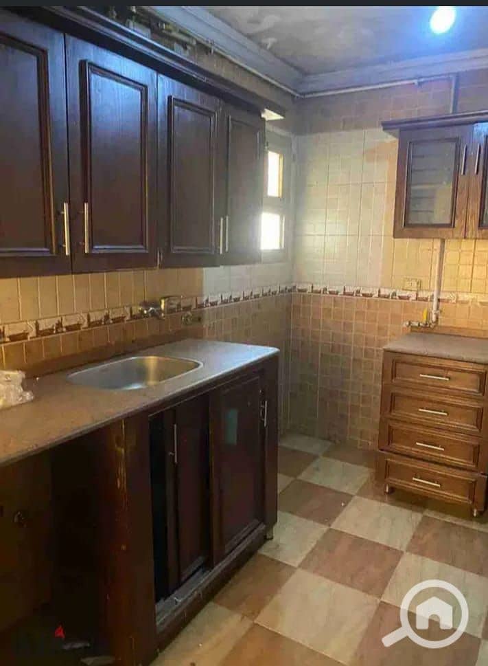 10 645f9898-e9af-44ed-a443-8cc3a821f501. jpg