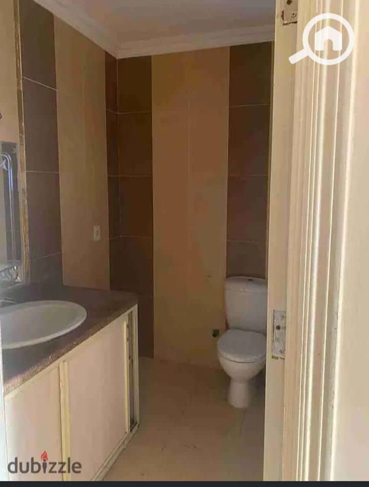 11 a1942ce7-4a45-4215-a8ef-e71905990404. jpg