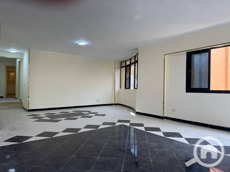 6 0037ba54-ce77-48e3-9e6c-a0d0697e2a75. jpeg