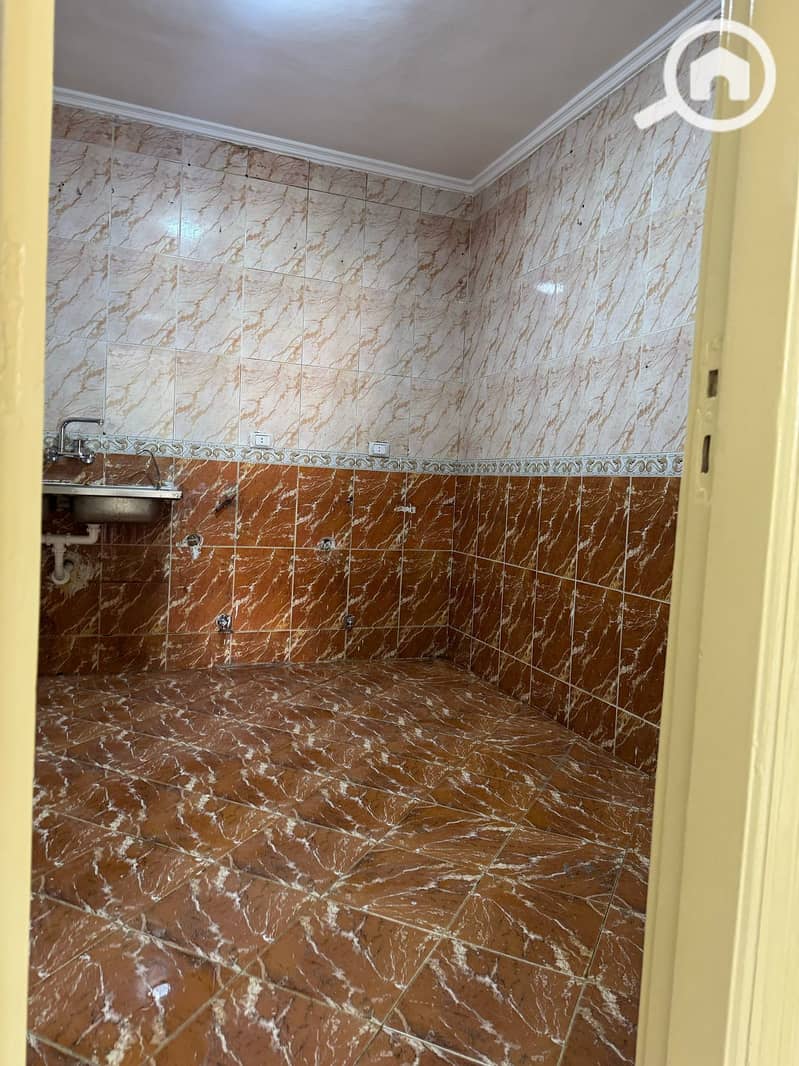 8 d67e43a2-5a50-479b-a3a3-45ecd595a213. jpeg