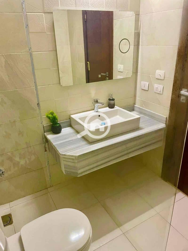 6 83026cf2-a505-41c5-8926-defdbb50a864. jpg