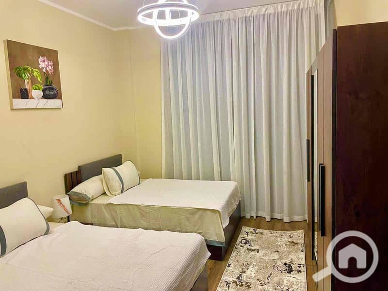 15 878a1008-5602-41ca-9c24-0c47576947cc. jpg