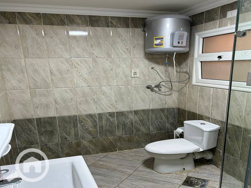 3 6c15a91c-8a79-4339-a13c-5e08c4c7a2b5. jpeg