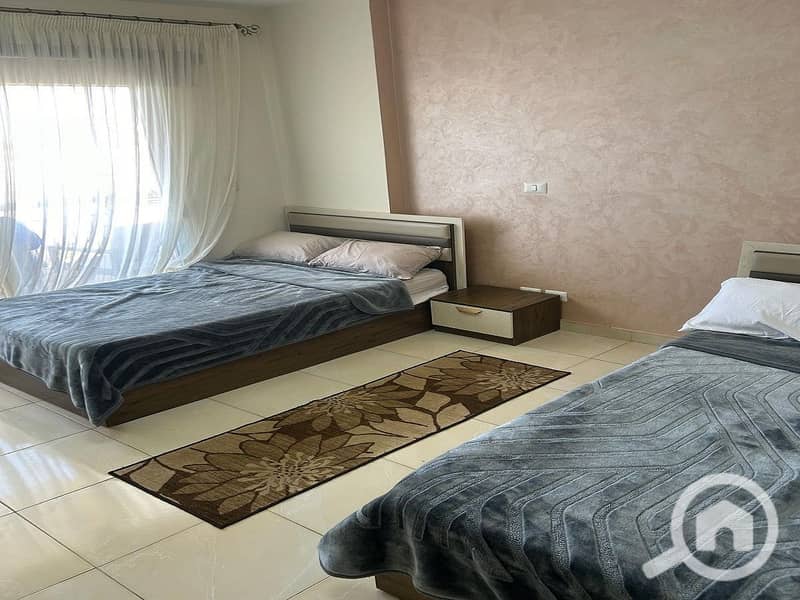 4 6e91cbe2-9cc5-4cf0-846b-39c45781216c. jpeg