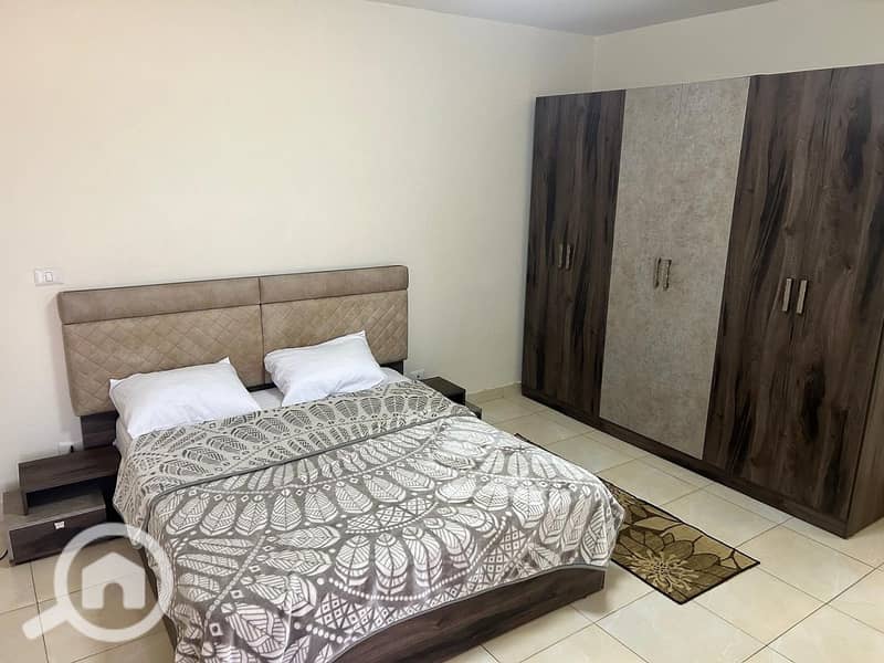 8 715ee2a3-8ce6-46cc-9d44-57c863bbc3c6. jpeg