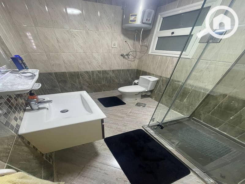 11 65840e2c-9068-42c3-81c5-5b9e51f92c8a. jpeg