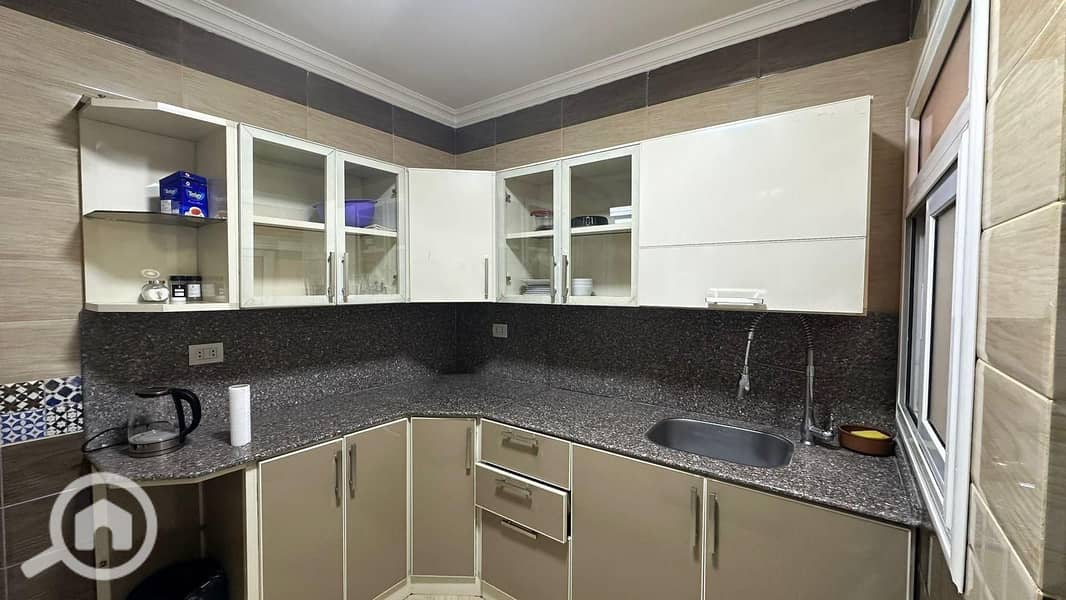 18 e4cf33ec-7663-49d1-890f-cb04a7ccd9a3. jpeg