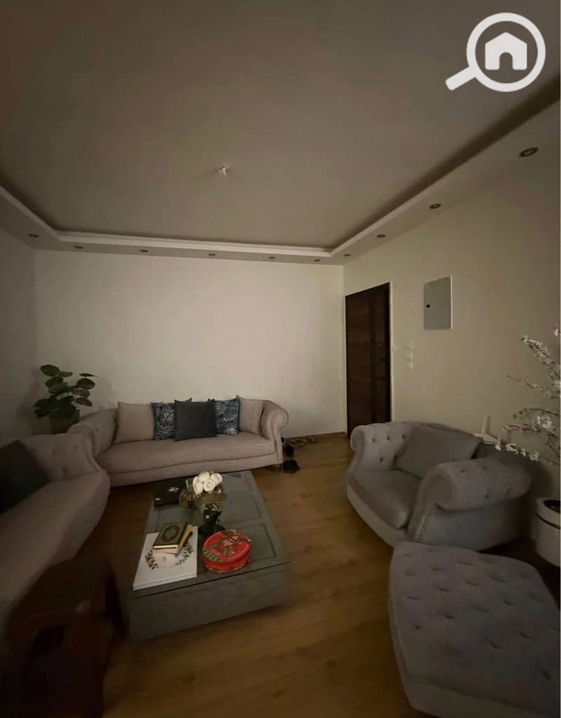 6 578102879_122175098096773022_1278311509944986949_n. jpg