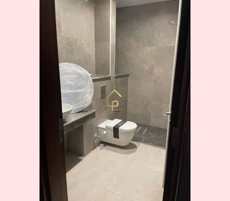 10 WhatsApp Image 2025-10-30 at 4.48. 31 PM. jpg