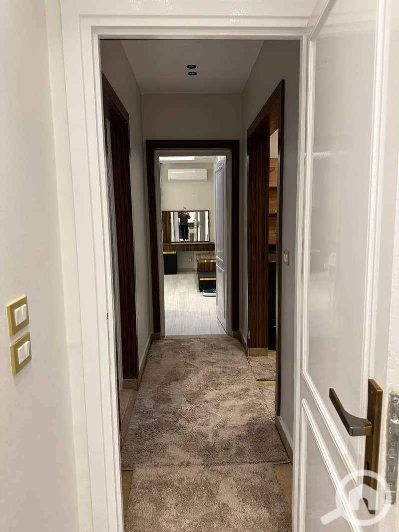 25 bdf50938-bd3e-4b55-94e0-f40ed16e74de. jpeg