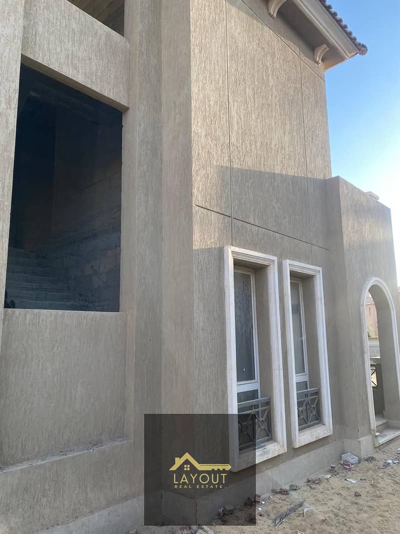 10 aa0cf105-b82a-4eb7-b6c3-b60e3001598a. jpg