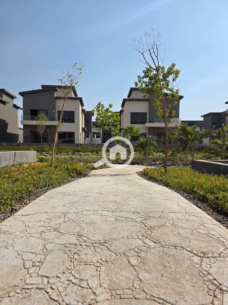 8 WhatsApp Image 2025-10-28 at 6.56. 40 PM (9). jpeg