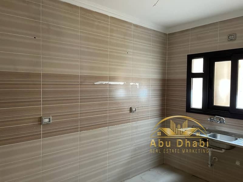 6 4ae0e472-822b-484a-88ef-1b412f973a3f. jpg