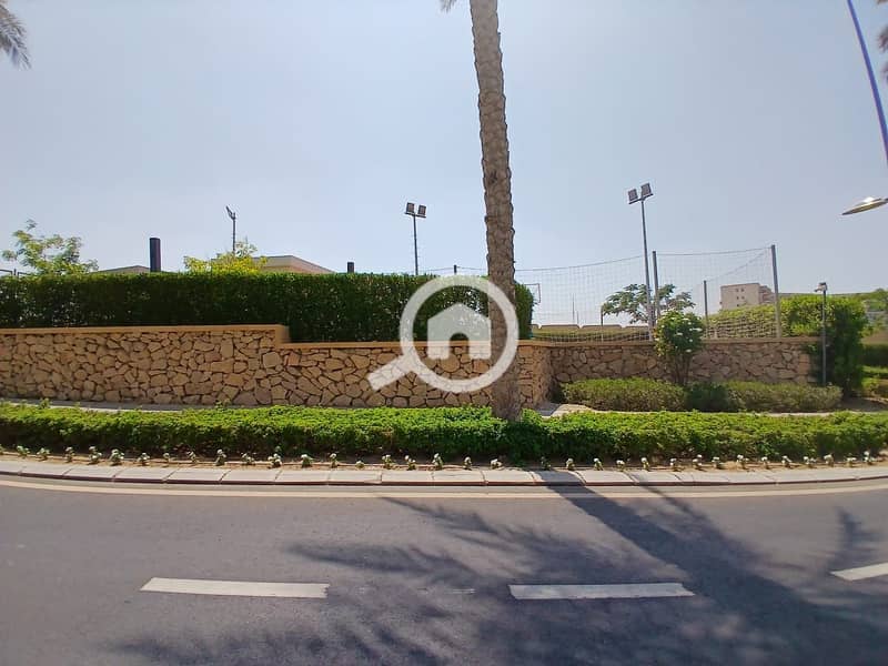 3 fb119f13-c644-4a3c-9951-864fa47fa9f0. jpg