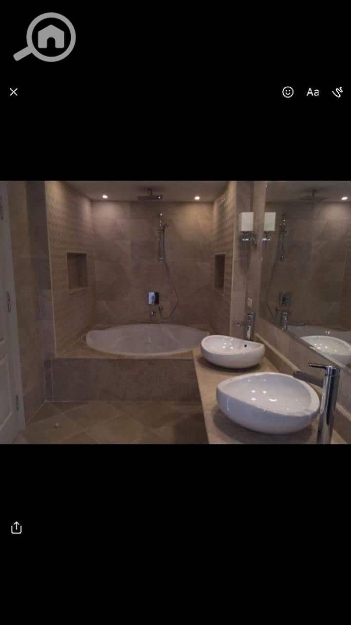 8 ad08af05-9dcb-42dd-96c1-3f63995352a8. jpg