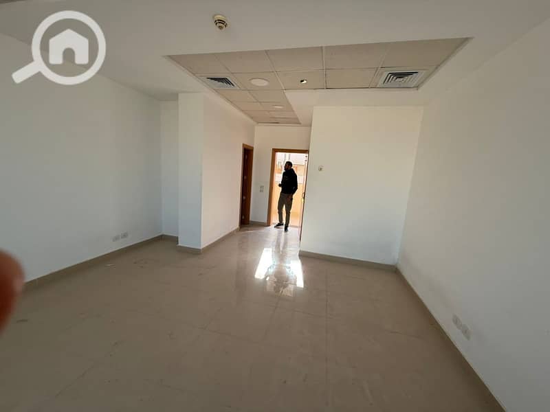 4 WhatsApp Image 2026-01-07 at 2.53. 51 PM. jpeg