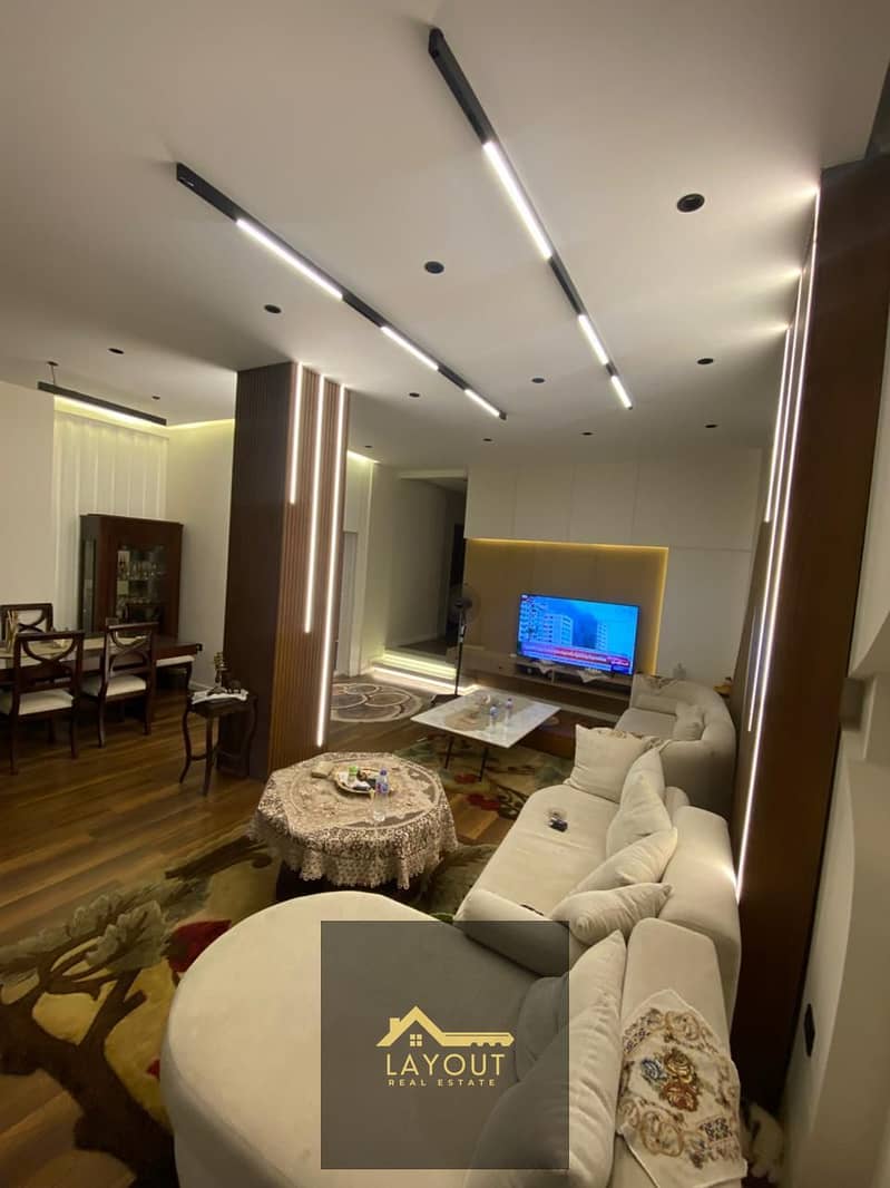 2 724eec57-6db5-4c1a-aec2-121ff0cdda58. jpg