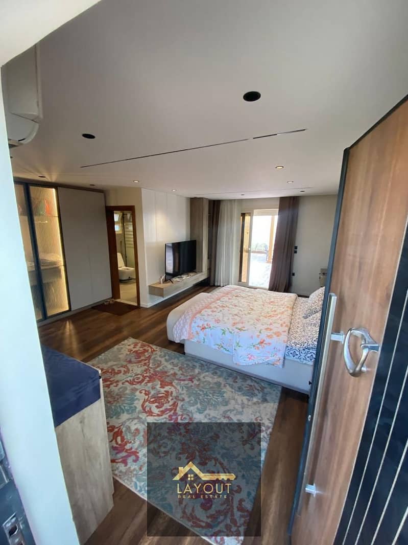 15 daaf862c-c40d-4ad0-99a1-60e0fd7bd184. jpg