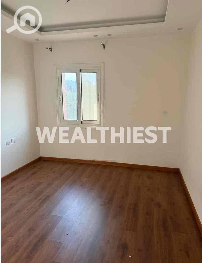 4 0241ff88-f4ad-4785-b80f-66cfaf78cba3. jpg