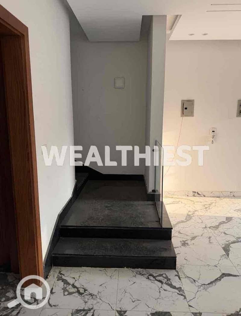 10 5b4d0e21-bfd2-4259-97dc-c8a143aa431e. jpg