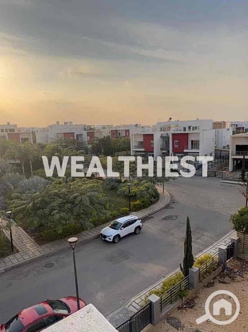 17 2c660440-841d-4d1a-9970-f32fa39afe7f. jpg