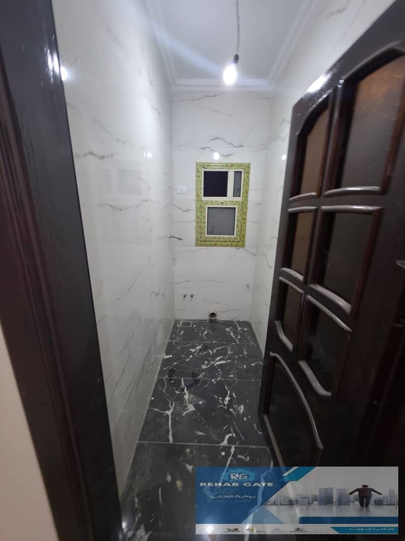 4 0b814399-1e23-4eb2-adcf-f0a366e5687c. jpg