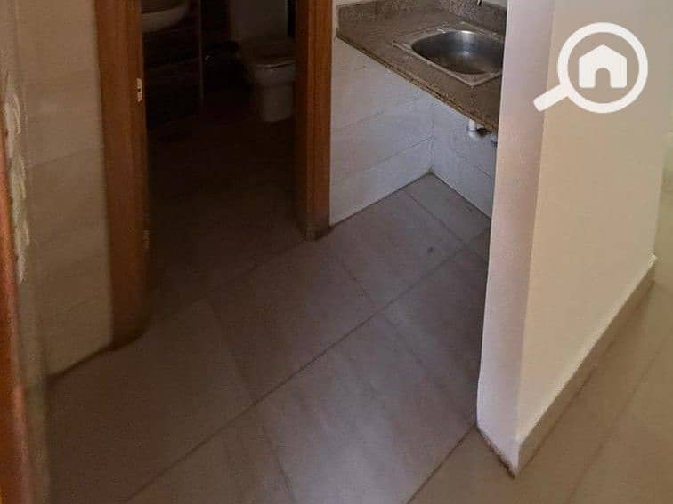 10 9d2e8cf8-6179-4daf-bb65-b87f20ed7739. jpg