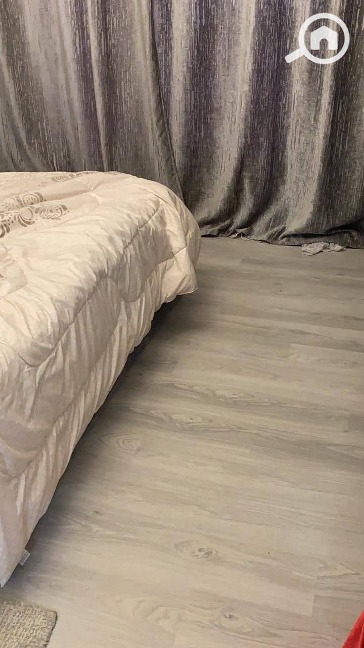 6 1c2e2eaa-0385-41b4-b183-9904b8d7ee36. jpg