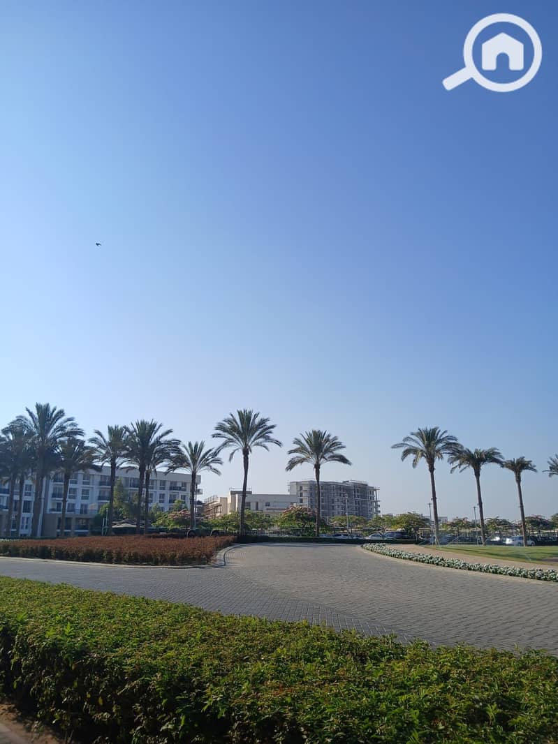 9 c9e6bbd6-3538-47fe-997b-b8ad0644b186. jpg